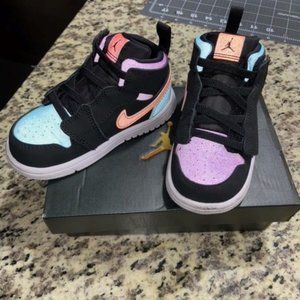 Kids Jordans 1 Mid Alt